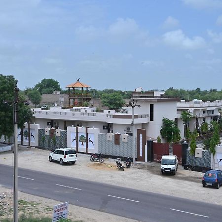 Modi Resort And Garden Chhāpar Exterior foto